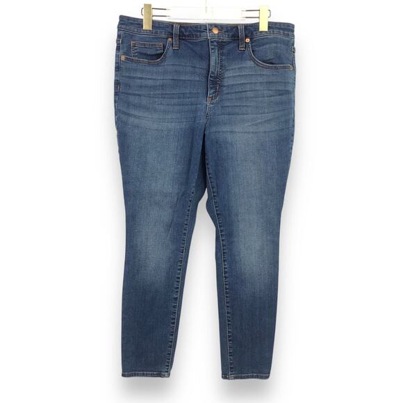 Universal Thread High Rise Skinny Jeans 16/33R Cotton Blend Whiskered 5-Pocket - Picture 1 of 6